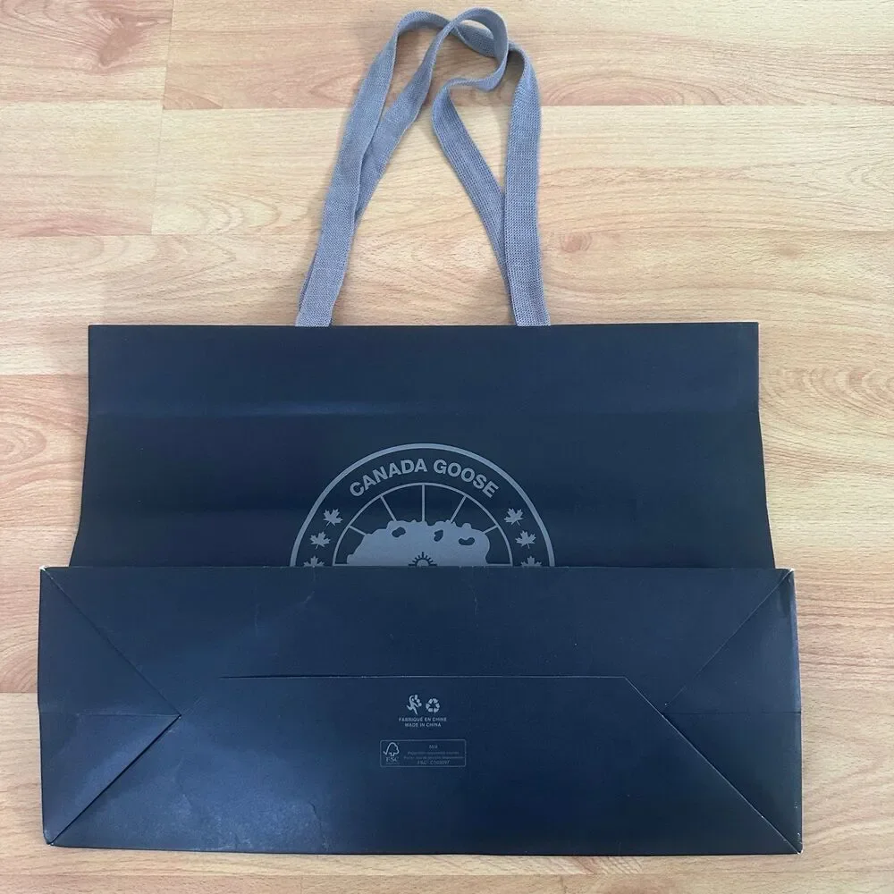 Canada Goose Paper Shopping Bag - black large, 16
